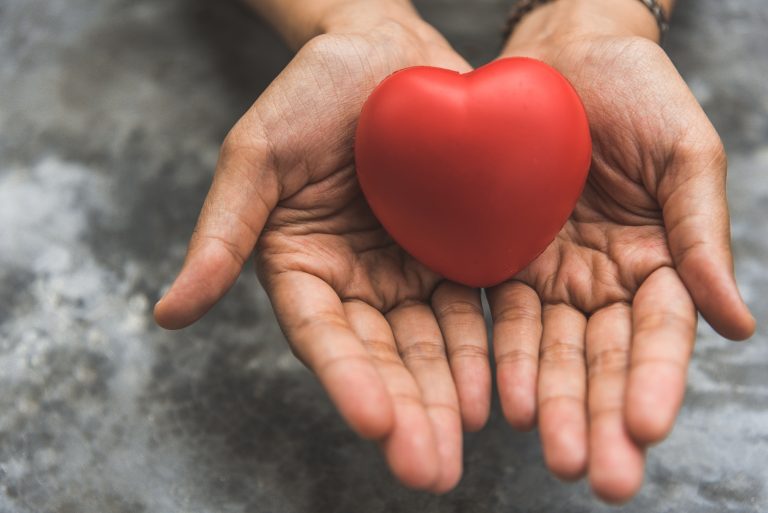 Nurse ‘adopts’ homeless stranger so he can get a heart transplant